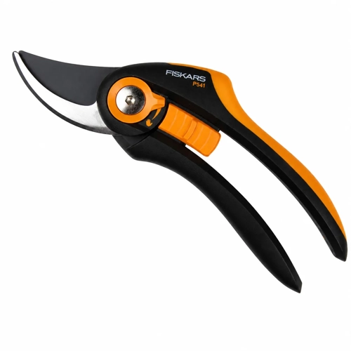 Fiskars P541 Plus Adjustable Bypass Pruner – 24mm Secateurs